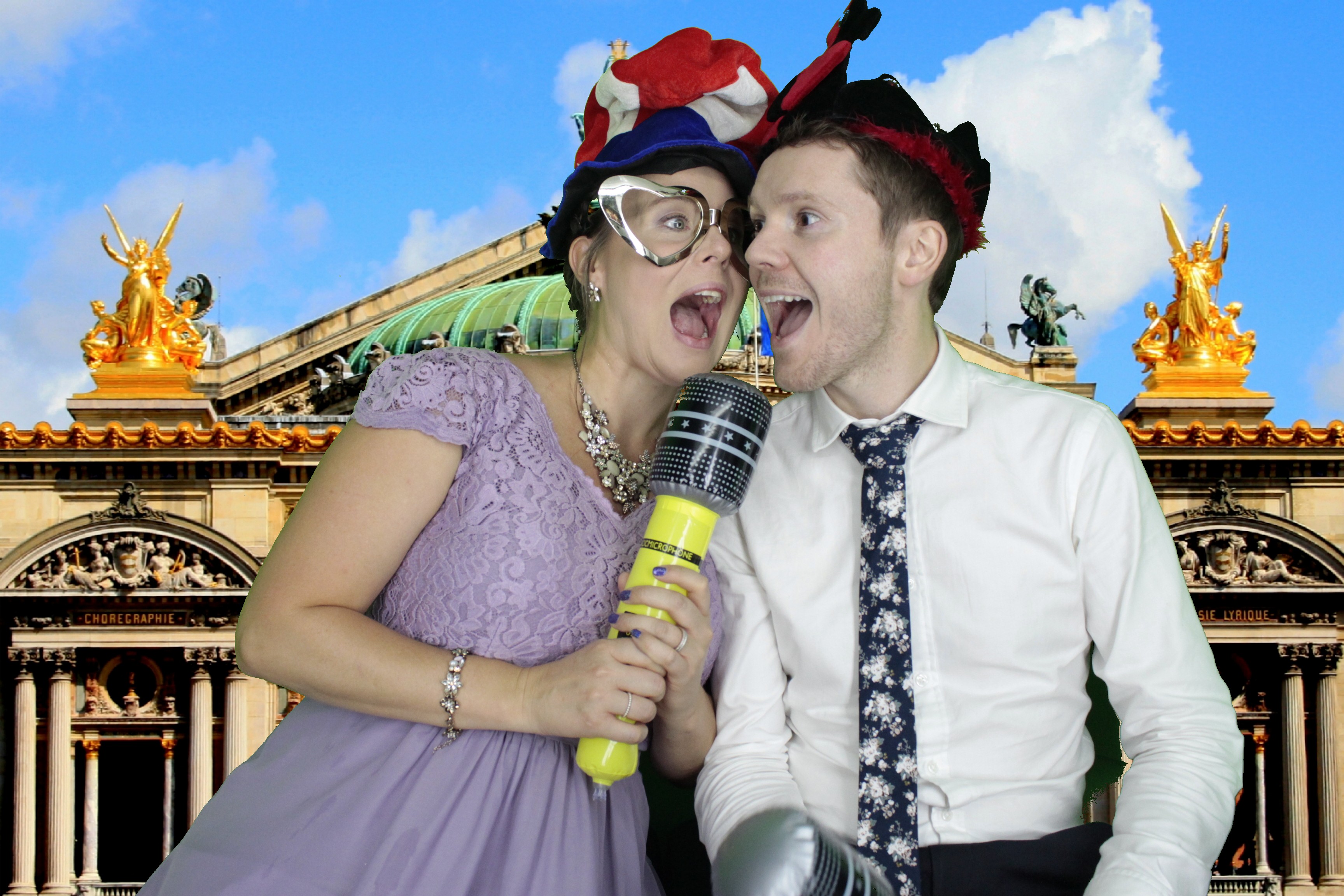 Mr & Mrs Brooks | View more photos from the event at gallery.myphotoboothexperience.co.uk/u/MyPhotoBoothExperienceLtd/Mr-Mrs-Brooks